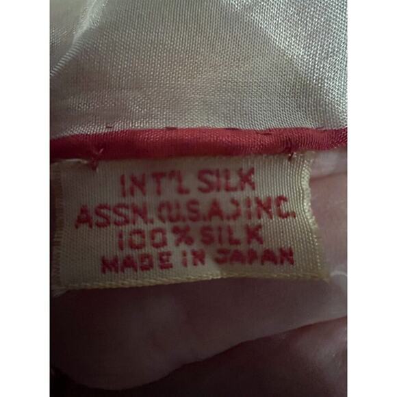 Vintage International Silk Association Made In Japan Silk Handkerchief Red White - Picture 2 of 9